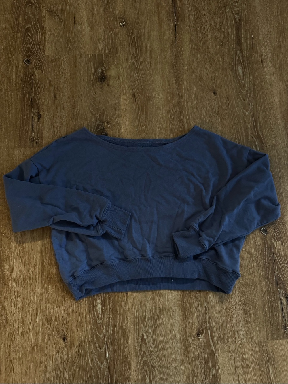 Hollister off the shoulder cropped sweatshirt